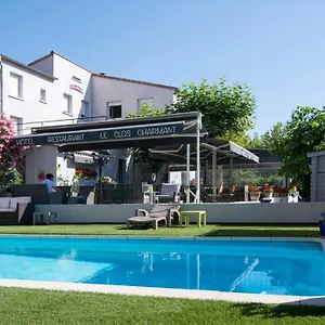 Le Clos 3* Vallon-Pont-dʼArc